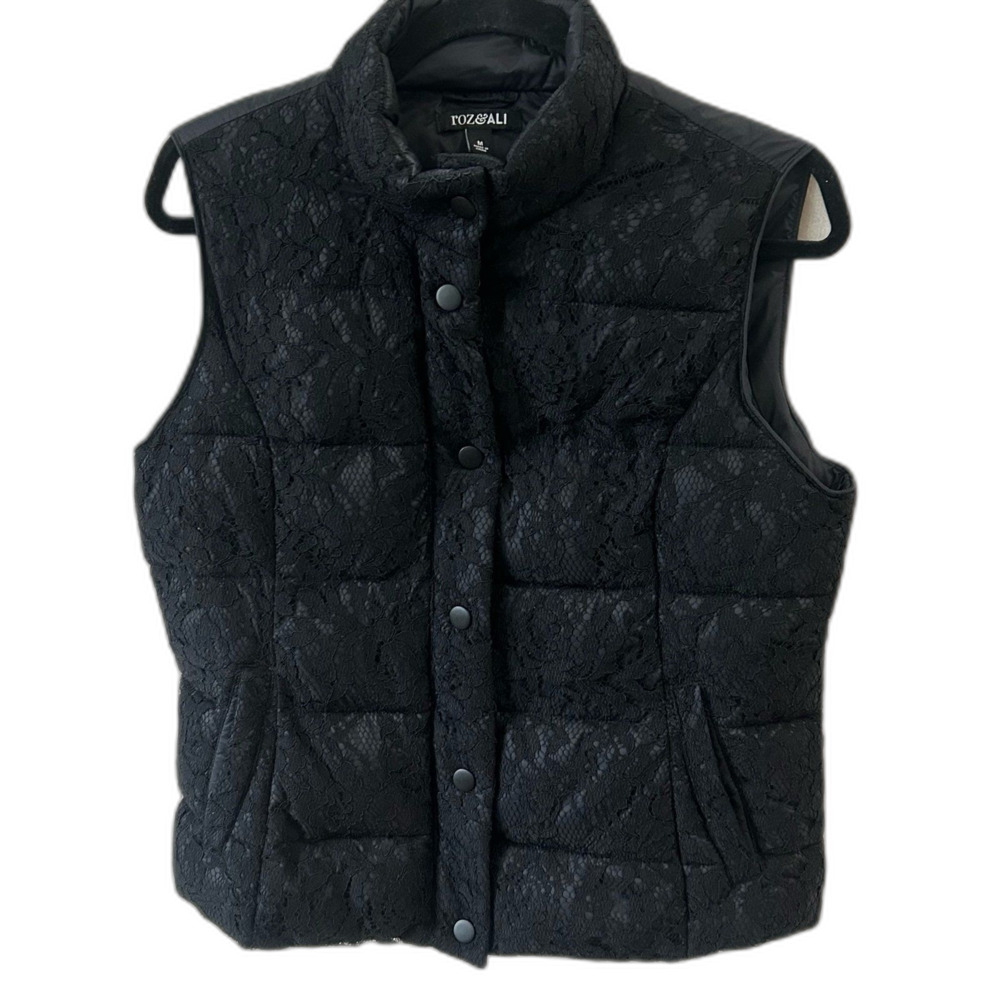 Roz & Ali Vest Women’s Size M Black Lace Front Full Zipper Snap Closure Puffer
